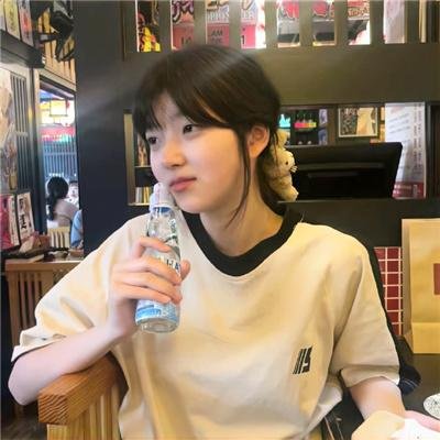 坠雪少女
